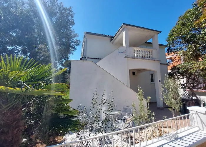 Casa Blanca, Biograd Na Moru